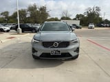 2025 Volvo XC40 - Preview 6