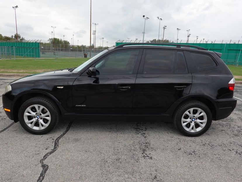 2009 BMW X3 - Image 2