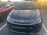 2027 Chrysler Pacifica - Preview 3