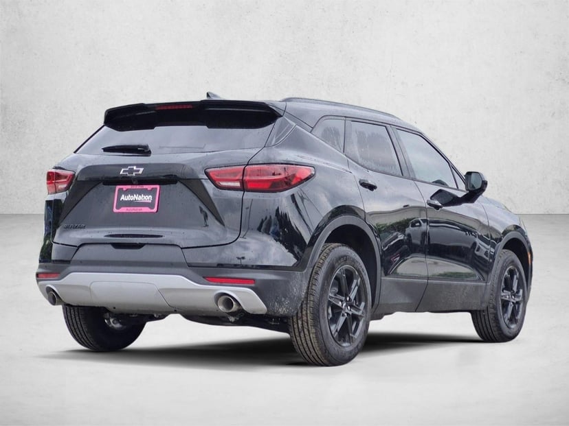 2026 Chevrolet Blazer - Image 3