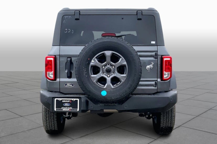 2026 Ford Bronco - Image 3