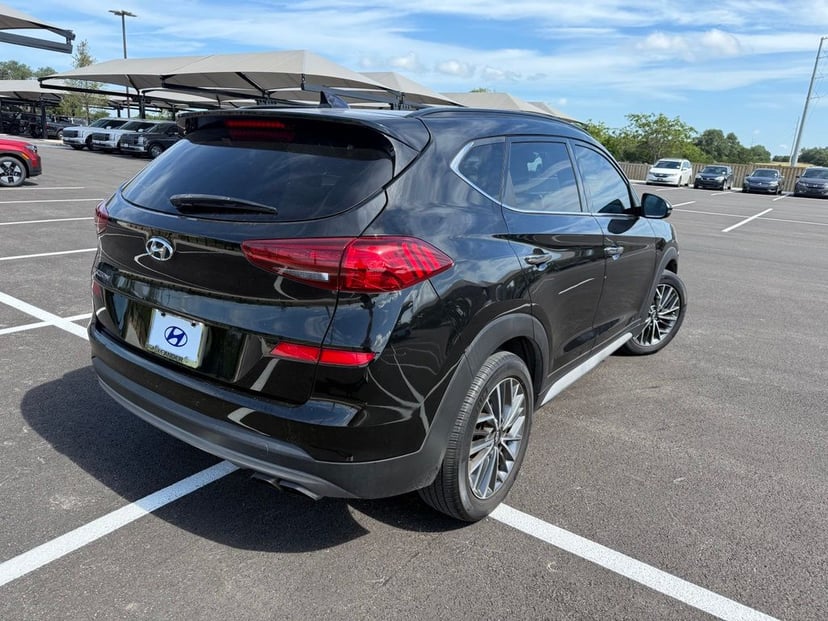 2021 Hyundai Tucson - Image 2