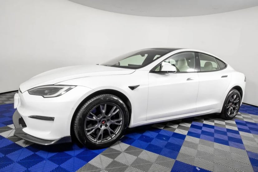 2022 Tesla Model S - Image 1