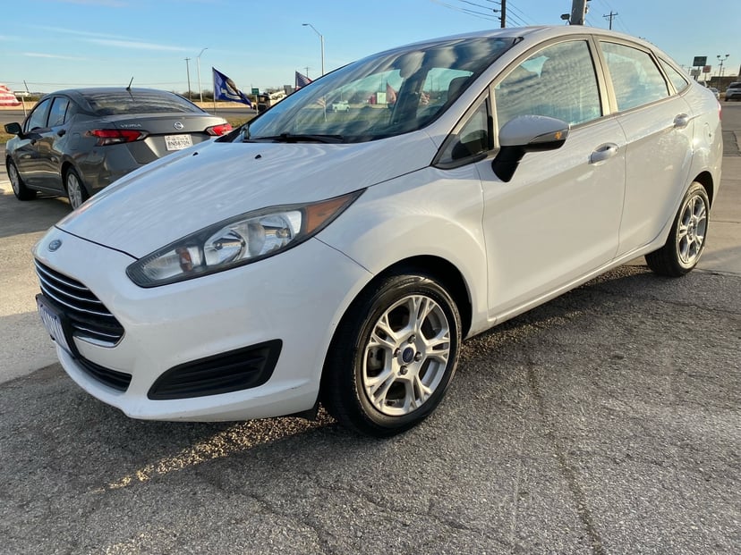 2016 Ford Fiesta - Image 1
