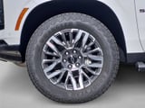 2026 Chevrolet Suburban - Preview 10
