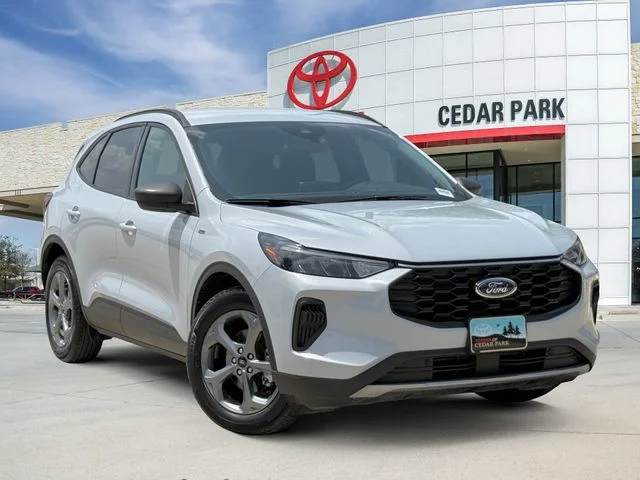 2025 Ford Escape - Image 1