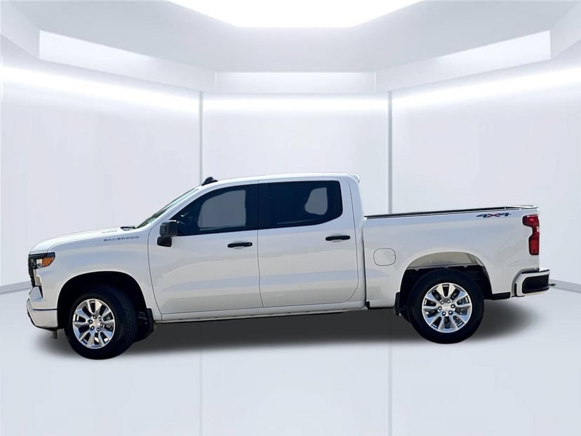 2026 Chevrolet Silverado 1500 - Image 1