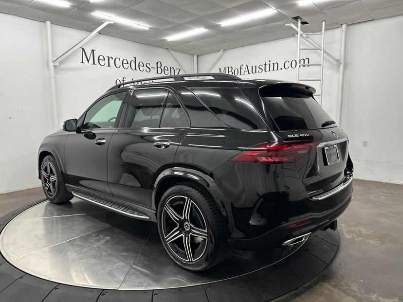 2026 Mercedes-Benz GLE - Image 3