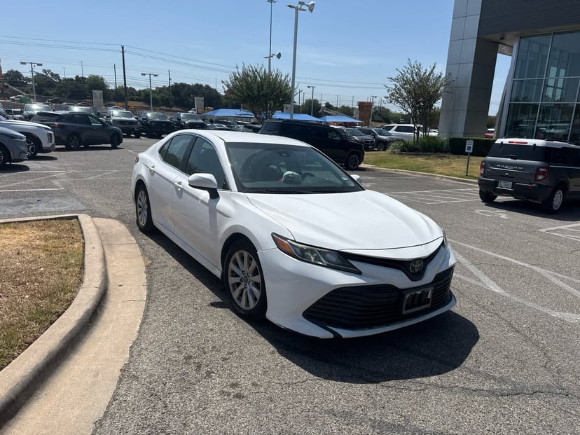 2018 Toyota Camry - Image 1
