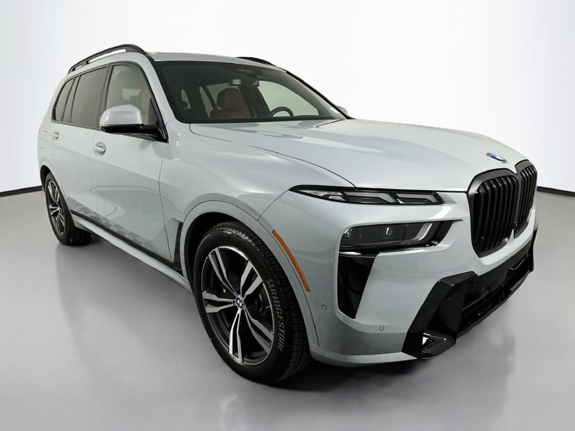 2027 BMW X7 - Image 1