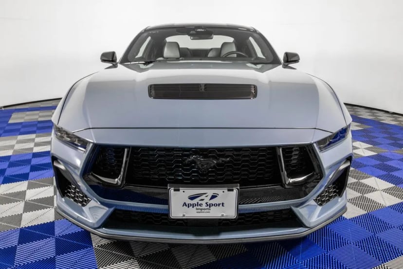 2025 Ford Mustang - Image 1