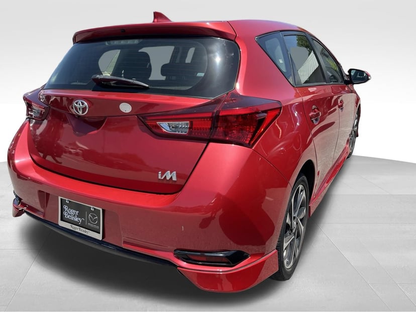 2018 Toyota COROLLA iM - Image 3