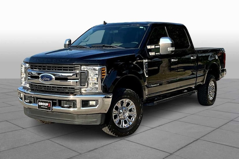 2019 Ford F-250 - Image 2