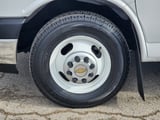 2016 Chevrolet Express - Preview 10