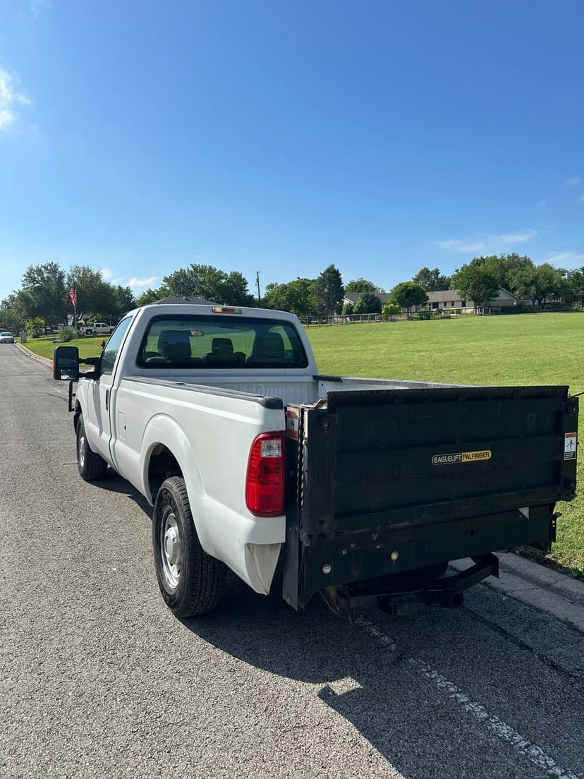 2015 Ford F-250 SD - Image 3