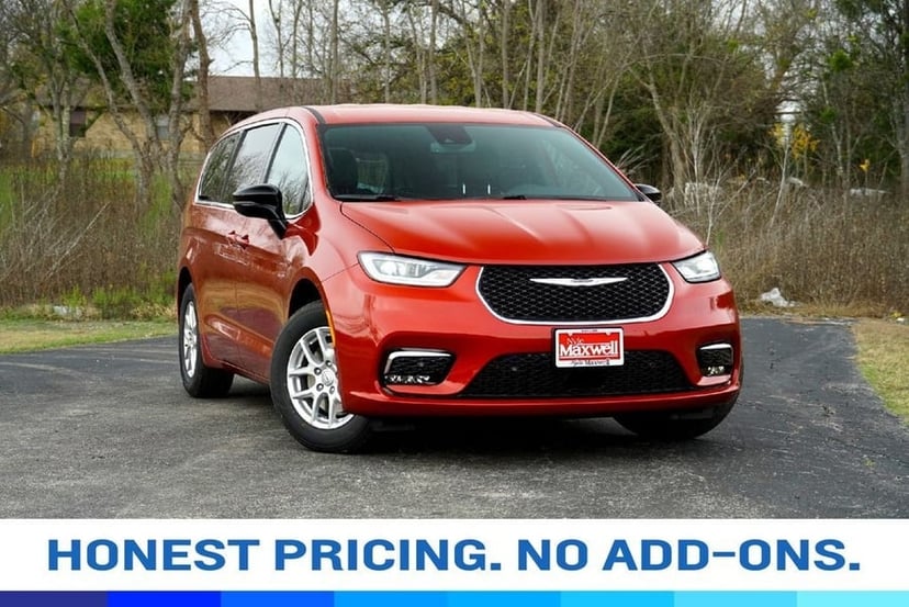 2026 Chrysler Pacifica - Image 1