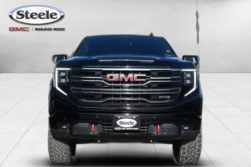 2025 GMC Sierra 1500 - Image 2