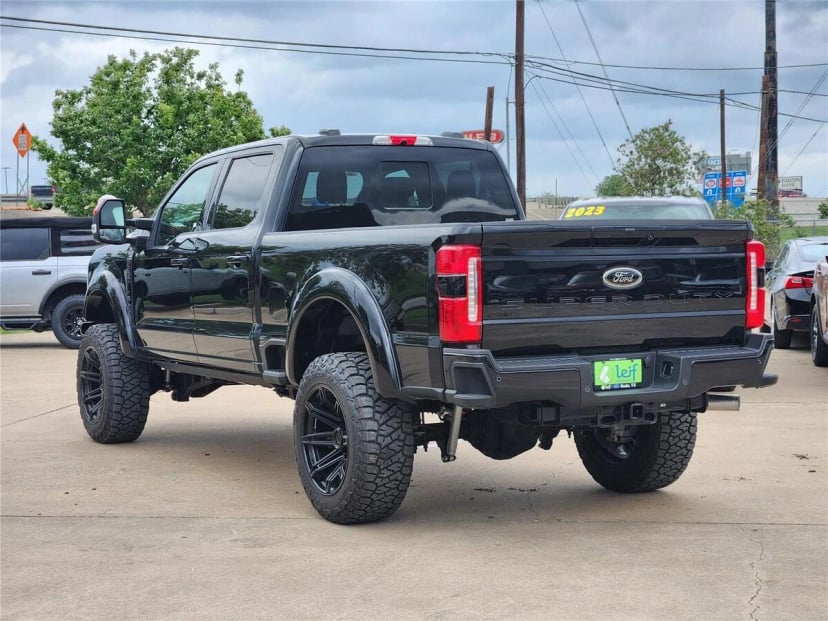 2025 Ford F-250 - Image 3