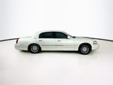 2007 Lincoln Town Car - Preview 8