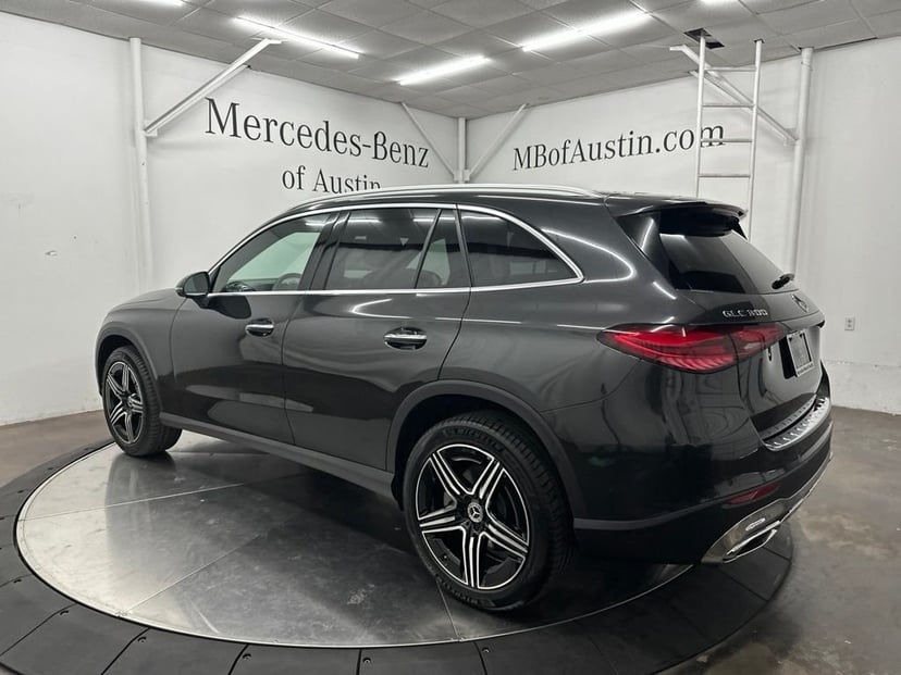 2027 Mercedes-Benz GLC - Image 3
