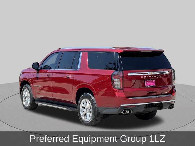 2023 Chevrolet Suburban - Image 3