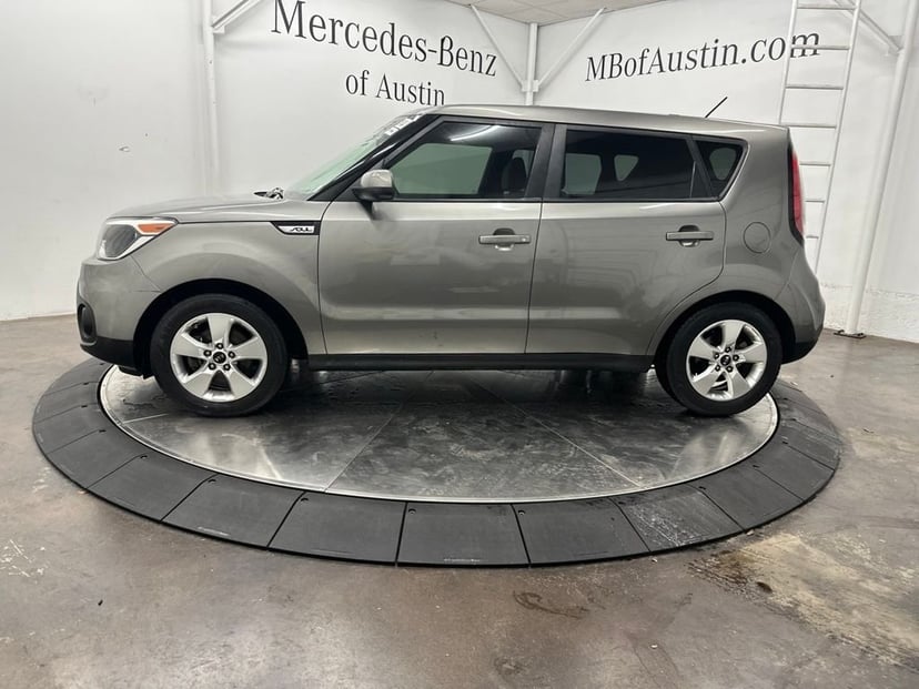 2017 Kia Soul - Image 2
