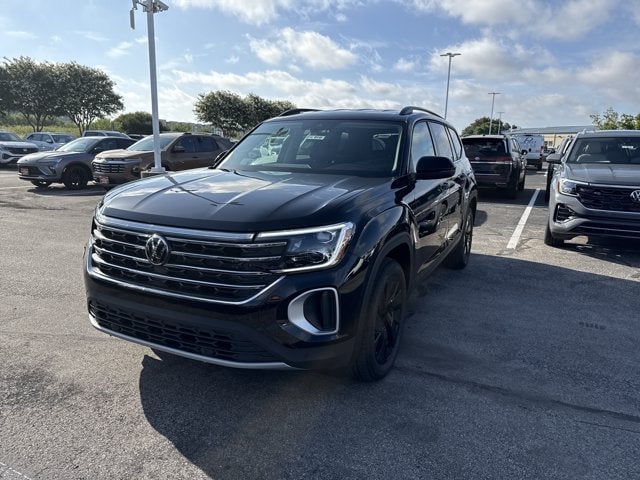 2026 Volkswagen Atlas - Image 1