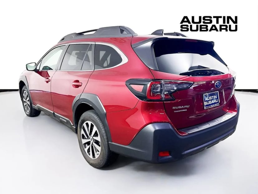 2025 Subaru Outback - Image 3