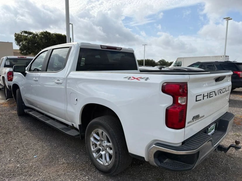 2023 Chevrolet Silverado 1500 - Image 3