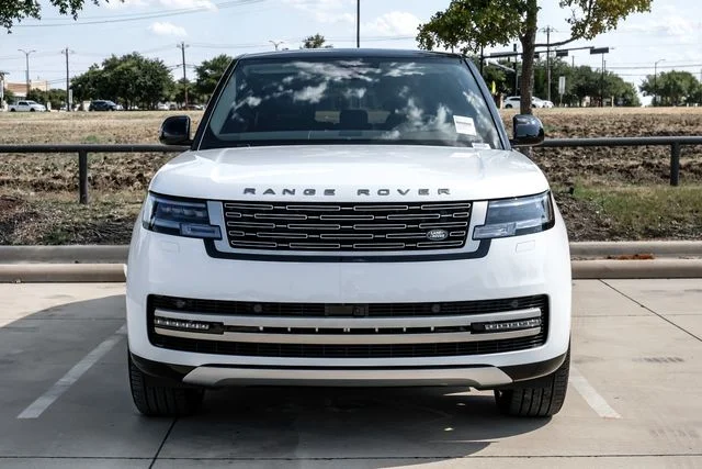 2026 Land Rover Range Rover - Image 3