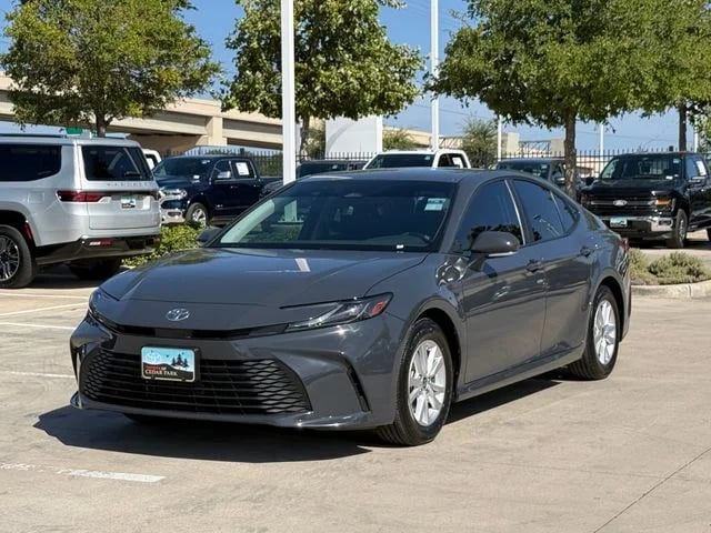 2025 Toyota Camry - Image 2