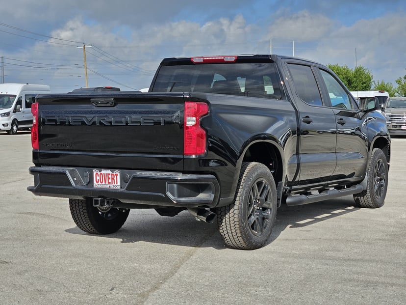 2026 Chevrolet Silverado - Image 3