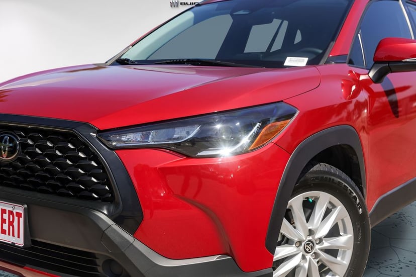 2024 Toyota Corolla Cross - Image 3