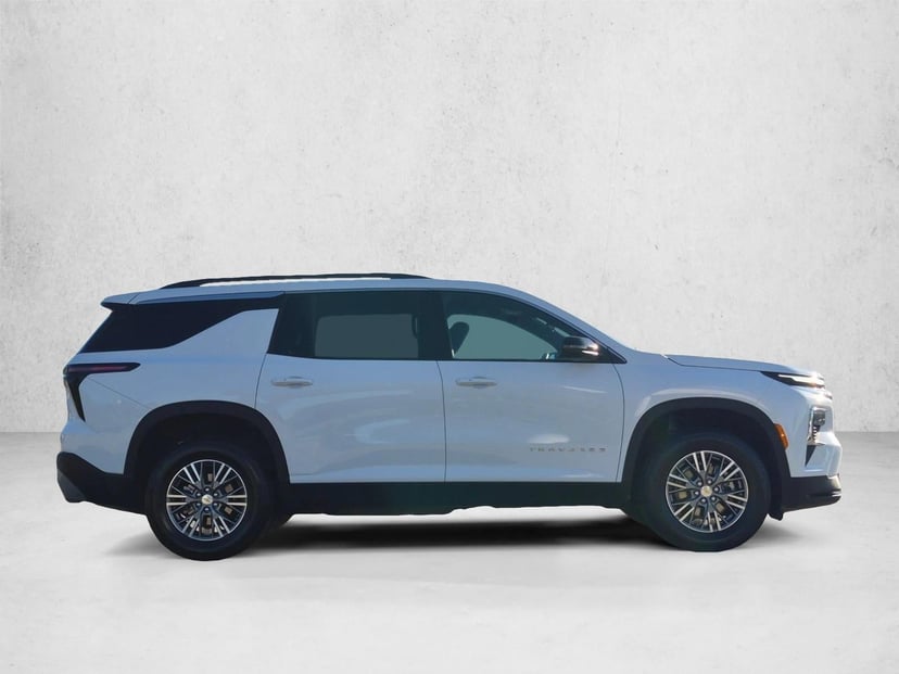 2026 Chevrolet Traverse - Image 1