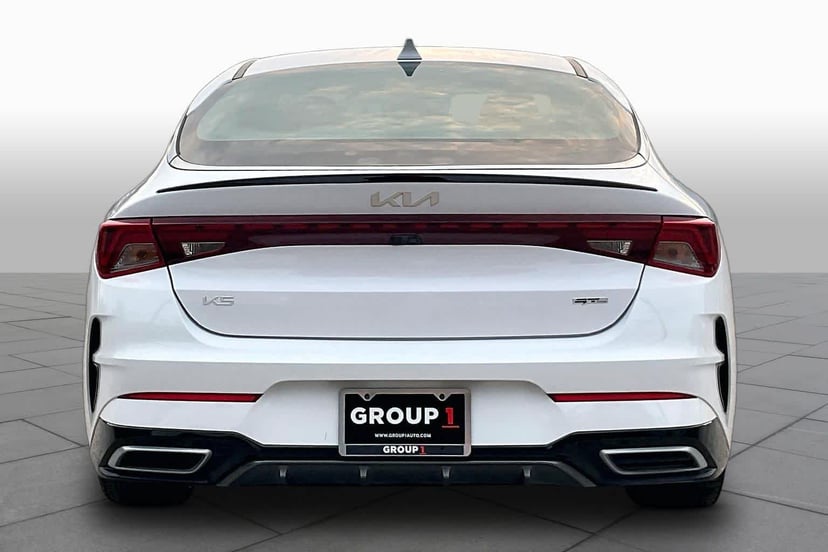 2023 Kia K5 - Image 2