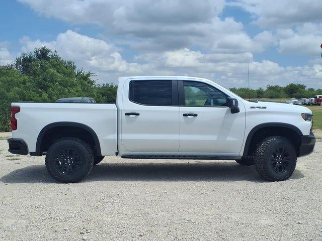 2026 Chevrolet Silverado 1500 - Image 3
