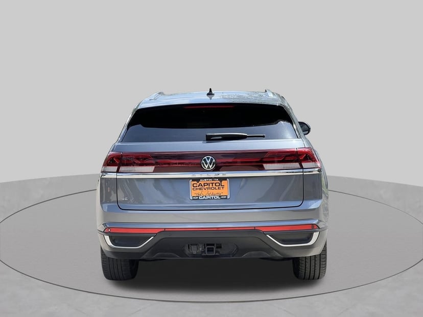 2024 Volkswagen Atlas Cross Sport - Image 3