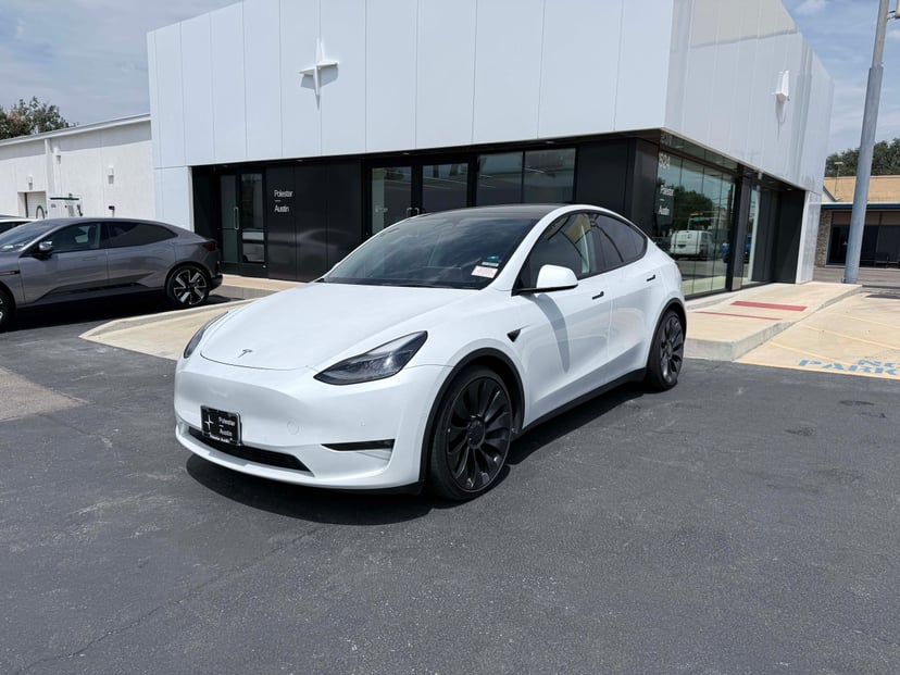 2022 Tesla Model Y - Image 1