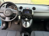 2011 Mazda Mazda2 - Preview 8
