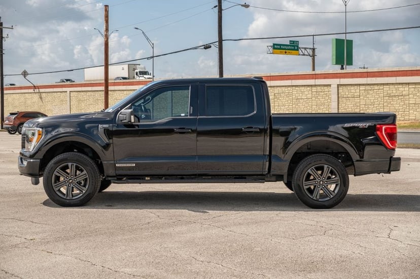 2023 Ford F-150 - Image 2