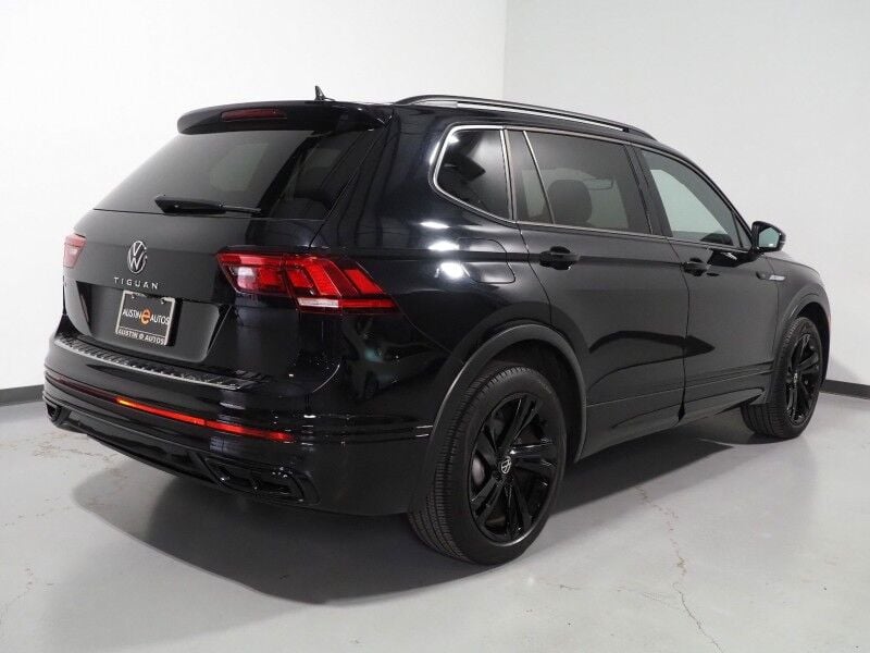 2024 Volkswagen Tiguan SE R-Line Black - Image 1