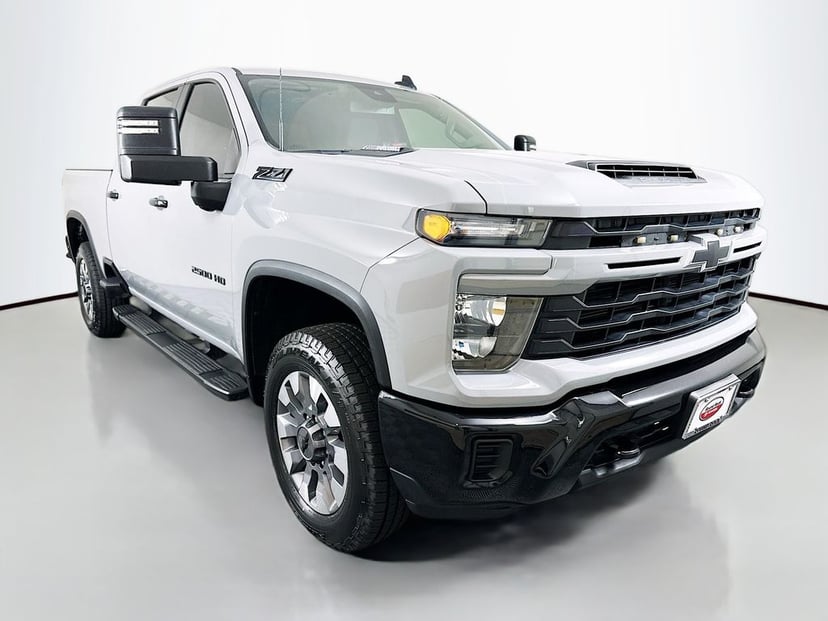 2024 Chevrolet Silverado HD - Image 2