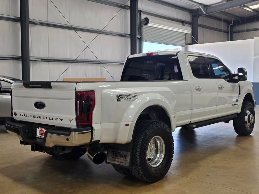 2018 Ford F-350 - Image 3