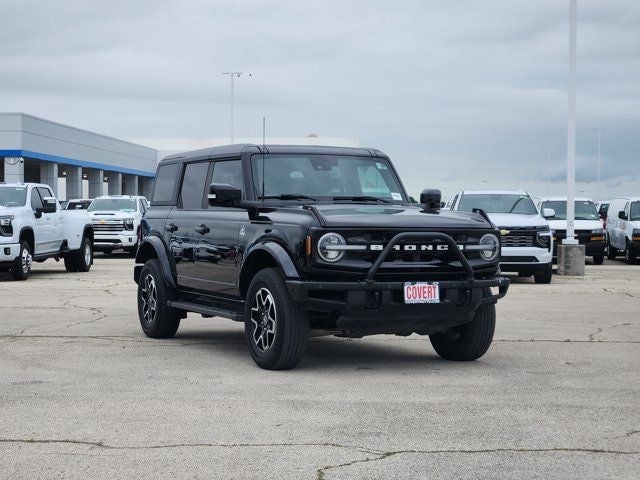 2023 Ford Bronco - Image 2