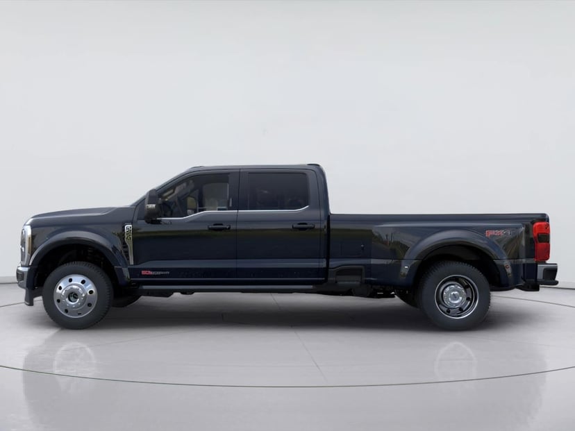 2026 Ford F-450 - Image 3