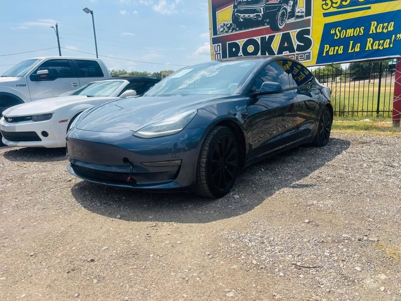 2018 Tesla Model 3 - Image 2