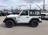 2023 Jeep Wrangler - Preview 3