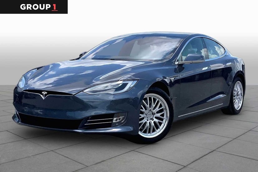 2020 Tesla Model S - Image 3