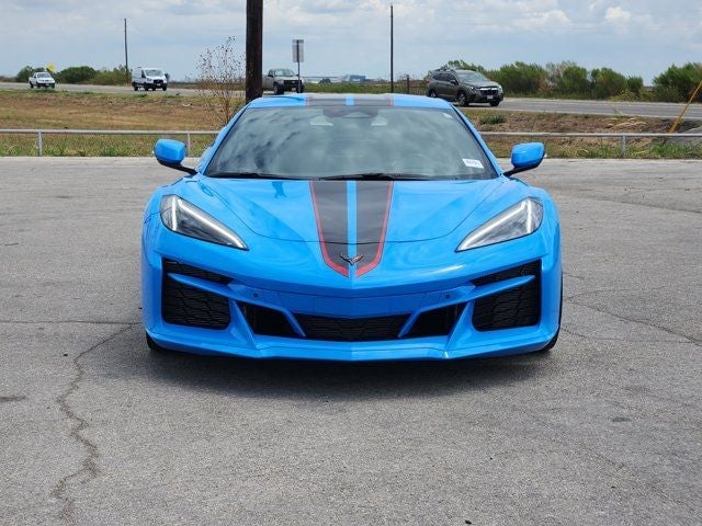 2025 Chevrolet Corvette - Image 2