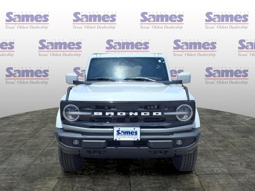 2026 Ford Bronco - Image 2